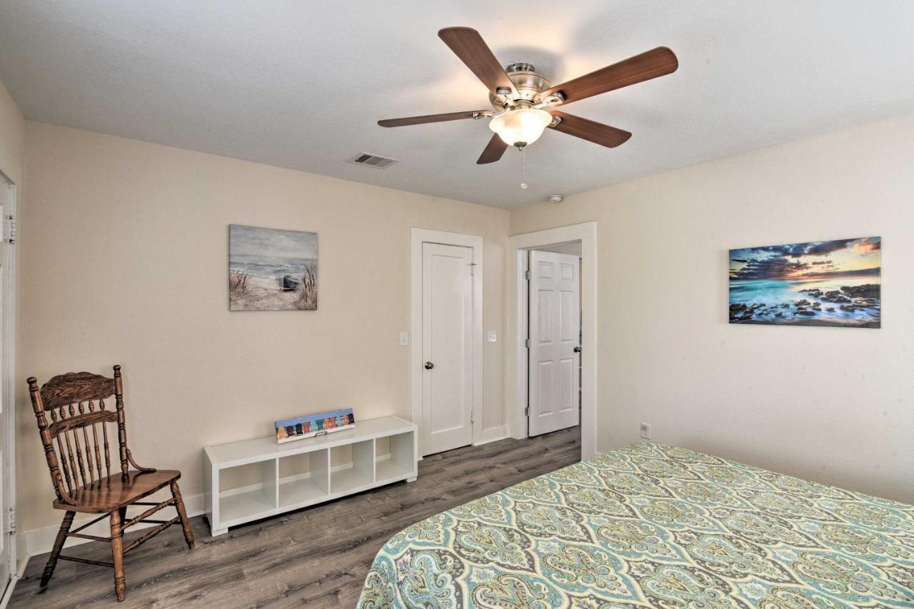Bright Galveston Bungalow Half Mi To Pleasure Pier Eksteriør billede