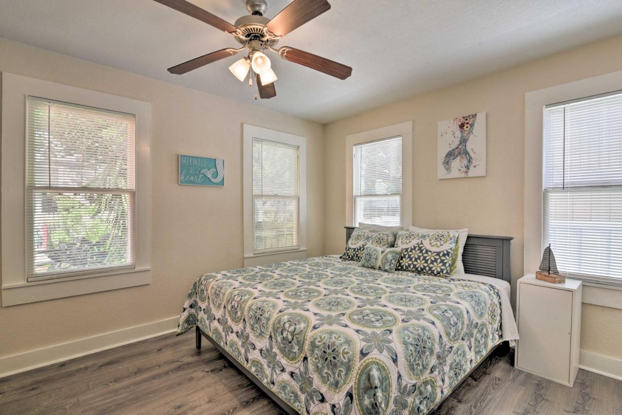 Bright Galveston Bungalow Half Mi To Pleasure Pier Eksteriør billede